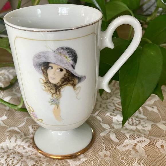 Vintage 1978 Elegance Coffee / Tea cup 8 oz - Picture 2 of 4